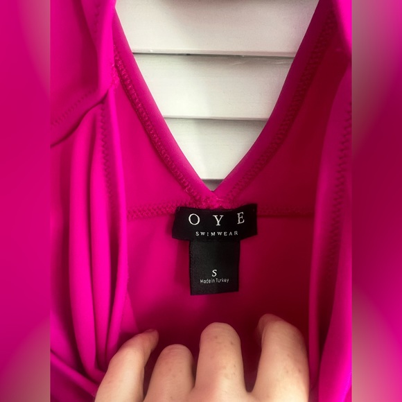 OYE SWIMWEAR CHIARA - fuchsia Sz Small NWOT - Picture 3 of 5